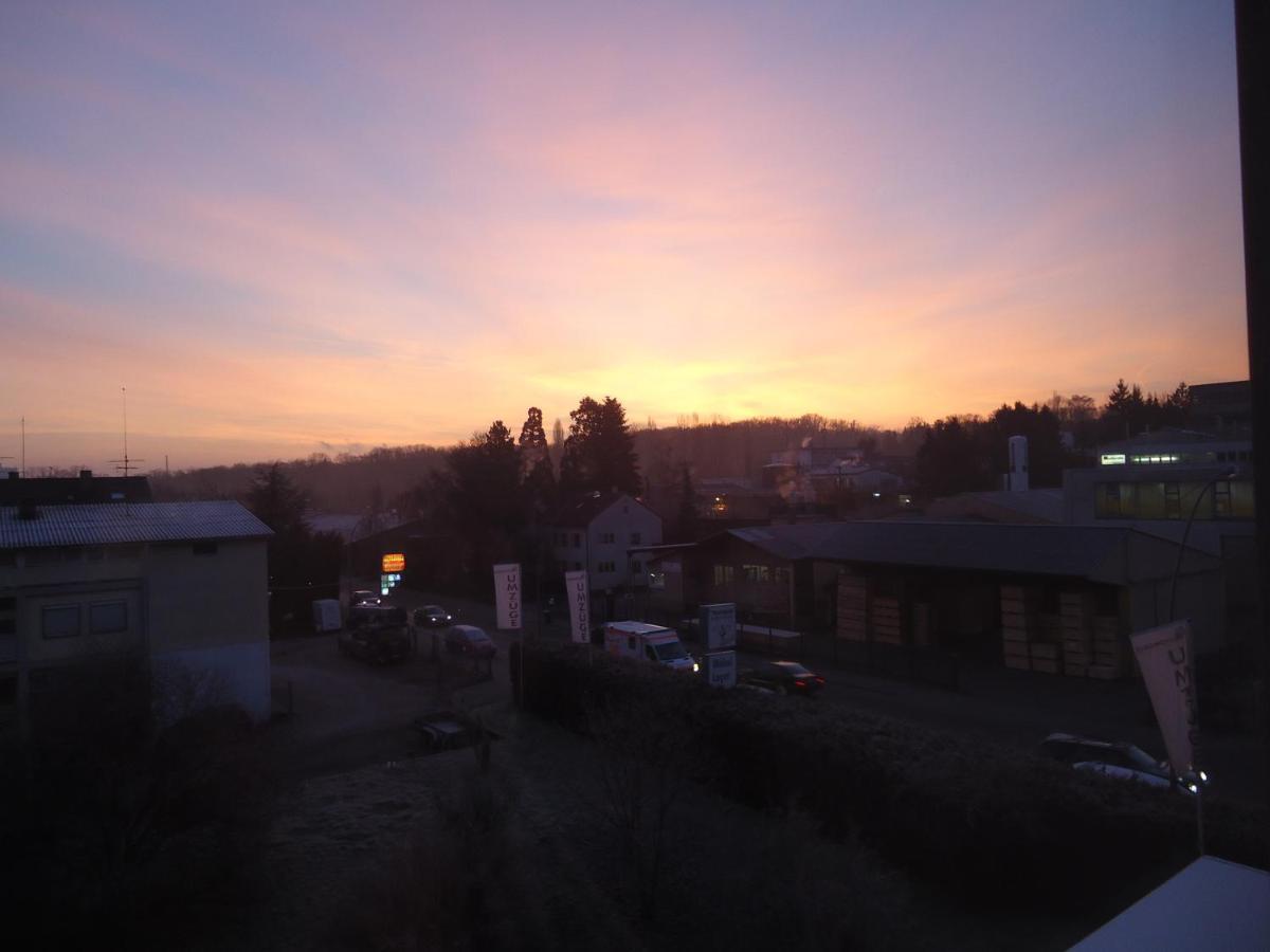 Enjoyhotel Garni Korntal Stuttgart B&B Exterior foto