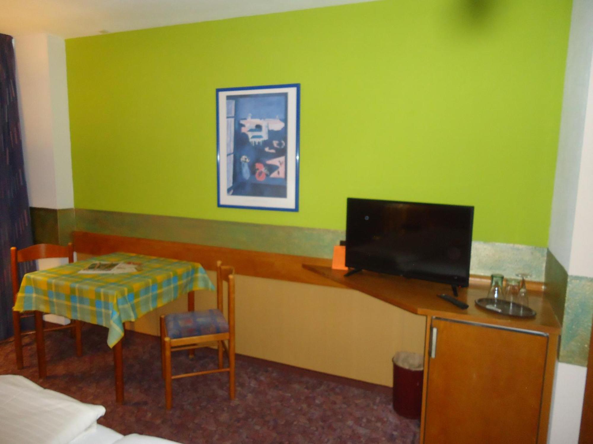 Enjoyhotel Garni Korntal Stuttgart B&B Exterior foto