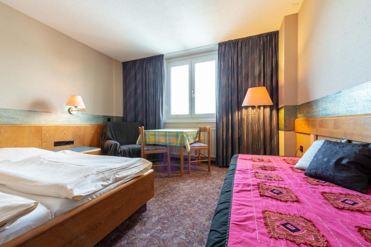 Enjoyhotel Garni Korntal Stuttgart B&B Exterior foto